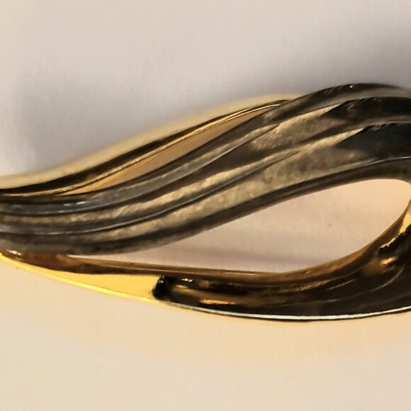 Vintage 1980s Signed Two-Tone Swirl M Jent Leaf Wing Wave Mixed Metal Brooch Pin - Picture 5 of 9